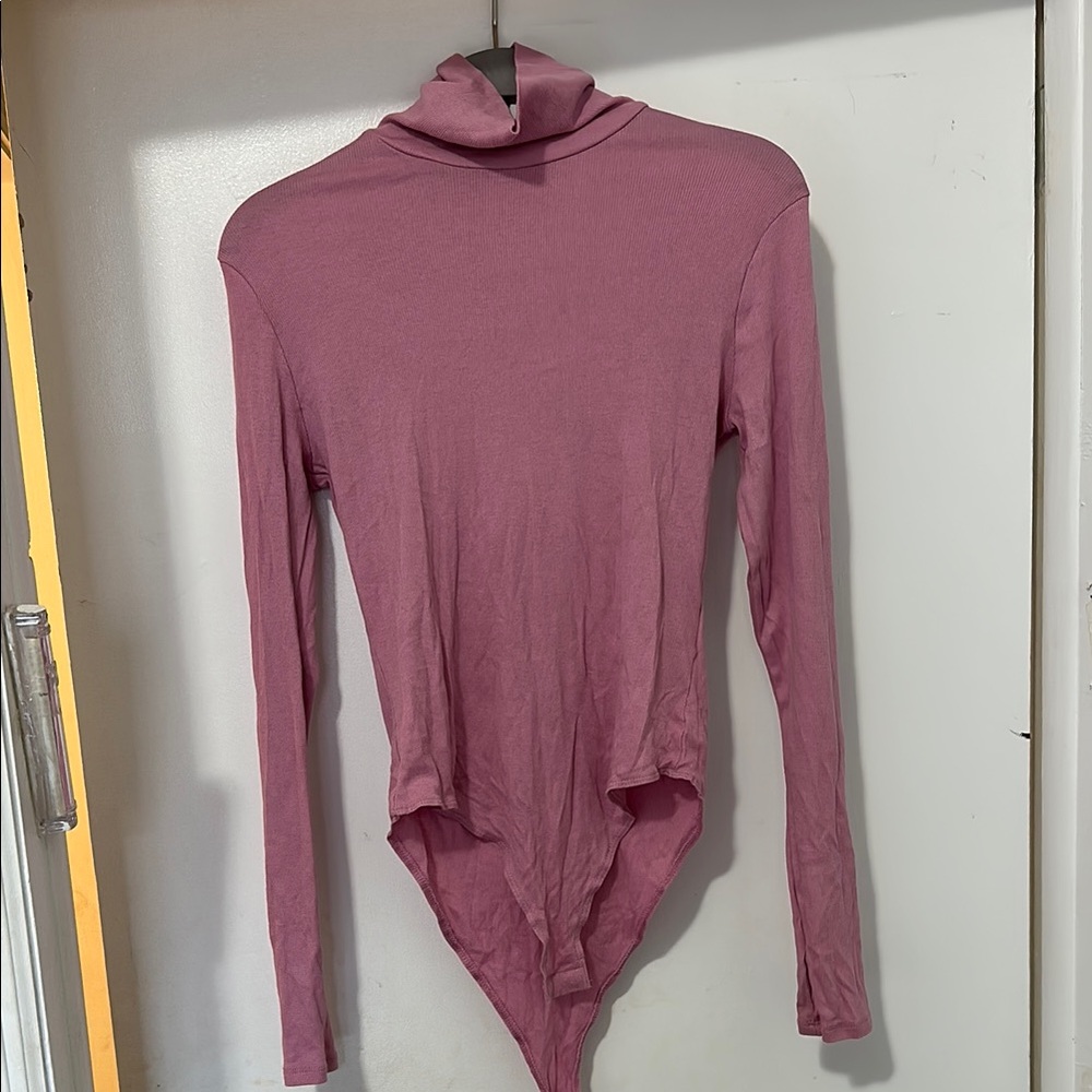 H&M Pink Long Sleeve Bodysuit